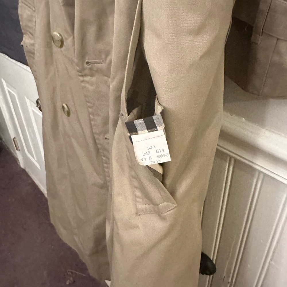 Burberry Vintage Trench coat Authentic - Picture 4 of 11
